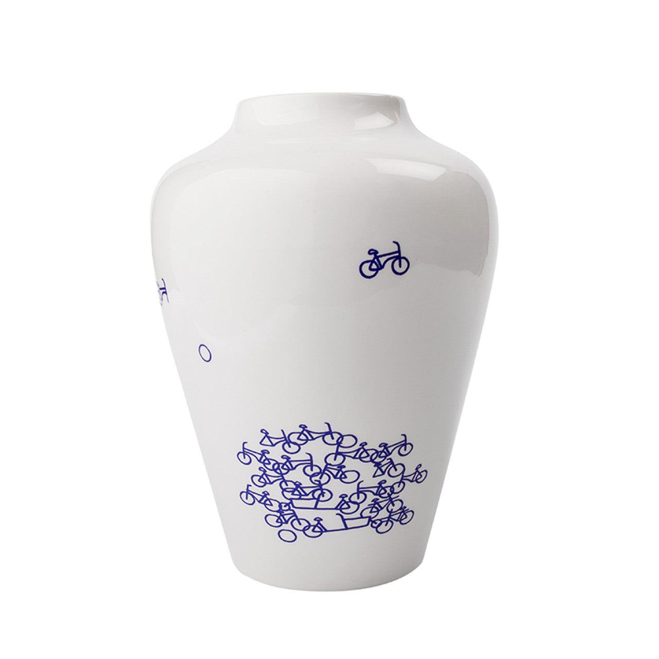 De Blauwe Fietsvaas Nr. 2 - een witte keramische vaas versierd met blauwe fietsjes, 21 cm hoog, ideaal voor bloemen of als decoratief stuk, geleverd in een geschenkverpakking